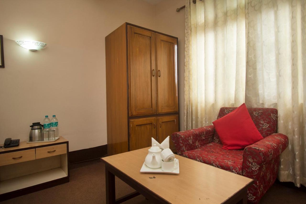 Oyo 3476 Hotel White Mountain 甘托克 外观 照片